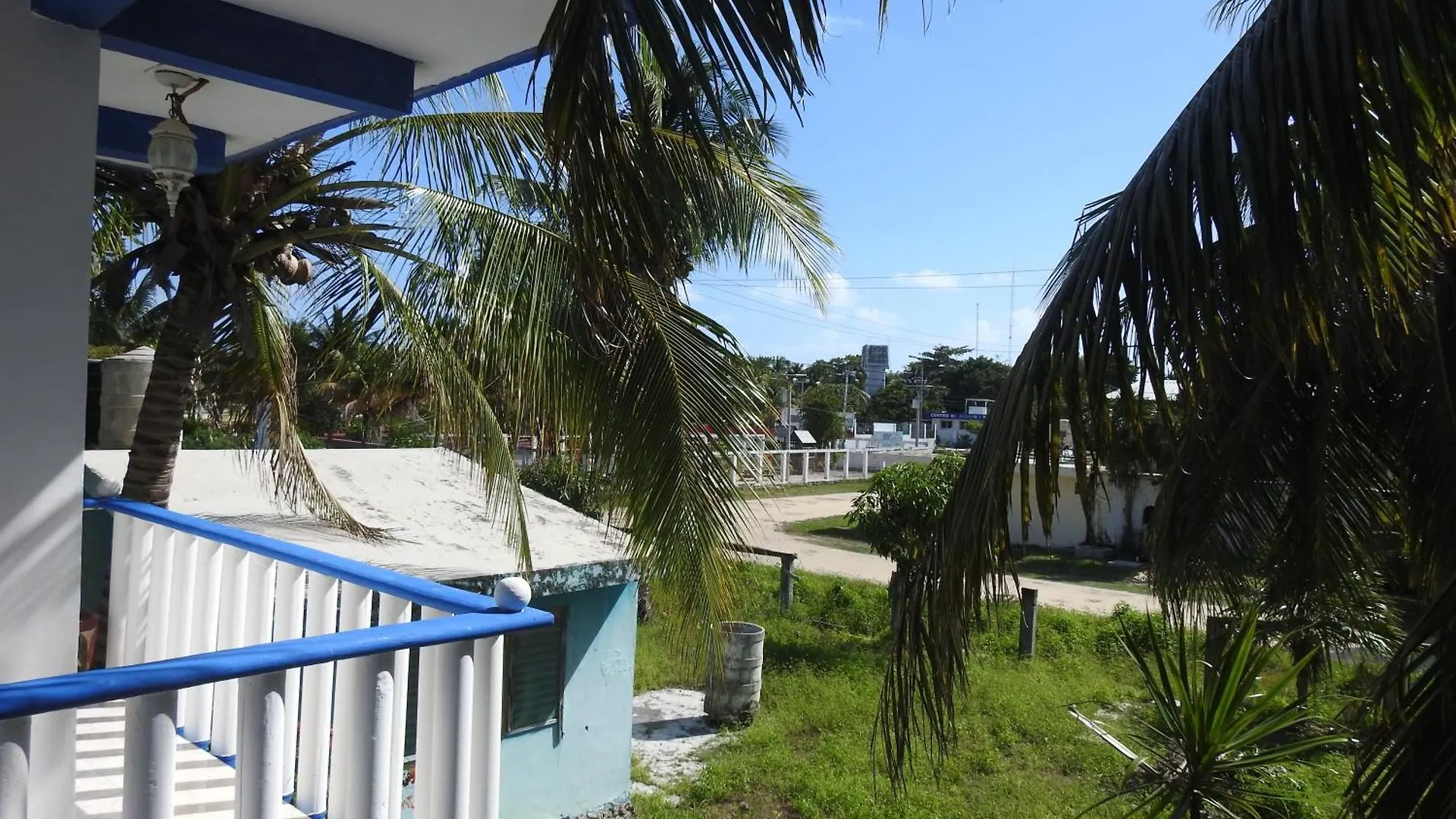 Las Palapas De Punta Allen 0*,