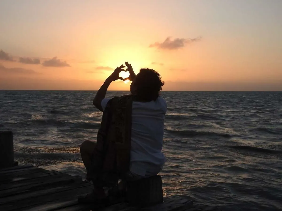 Las Palapas De Punta Allen Guest house